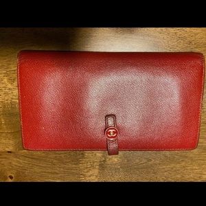 Vintage Chanel Red Leather CC Logo Button Continental Wallet. Classic Chanel.